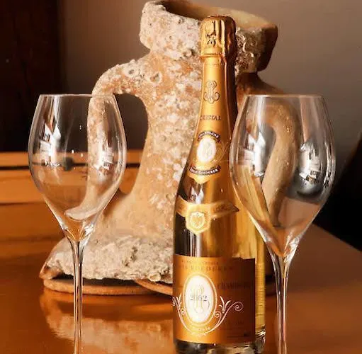 Διαμέρισμα Mario Πούλα