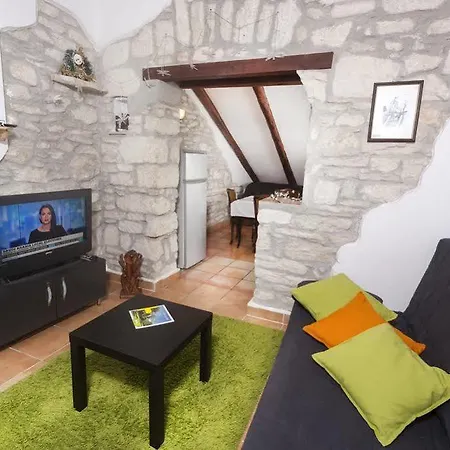 Mario Apartman