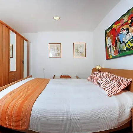 Mario Apartman *