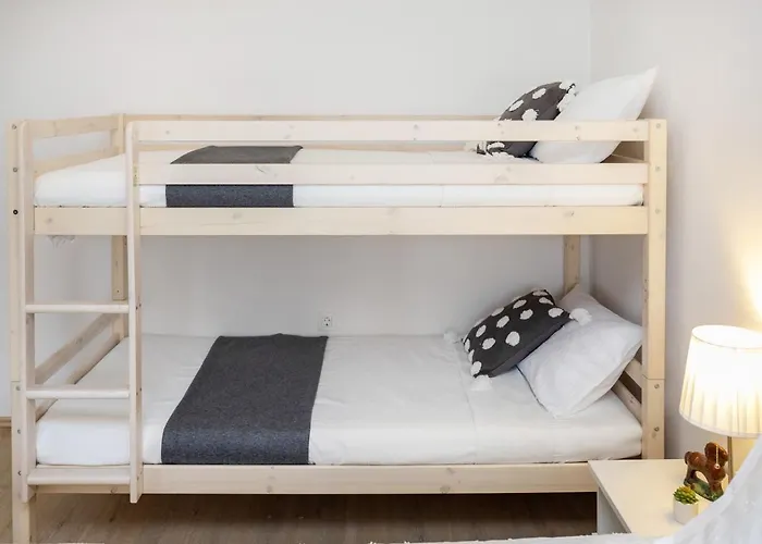 아파트 Mario 풀라